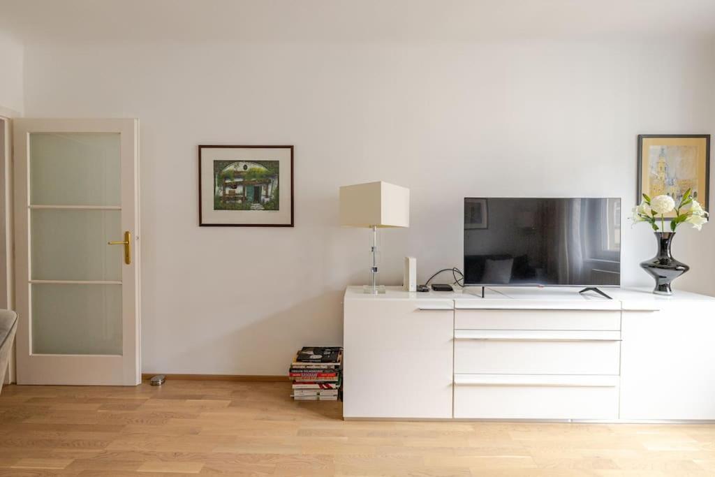 Apartment Brand New City Centre Air Condition 66qm2 Wien